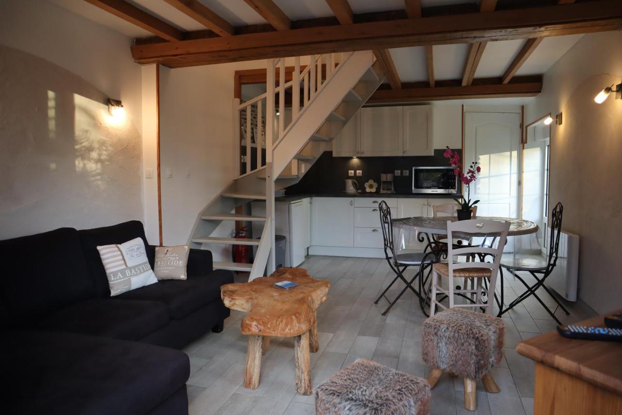 Bed and Breakfast La Bastide Du Moulin - Mont St Michel Moidrey Екстер'єр фото