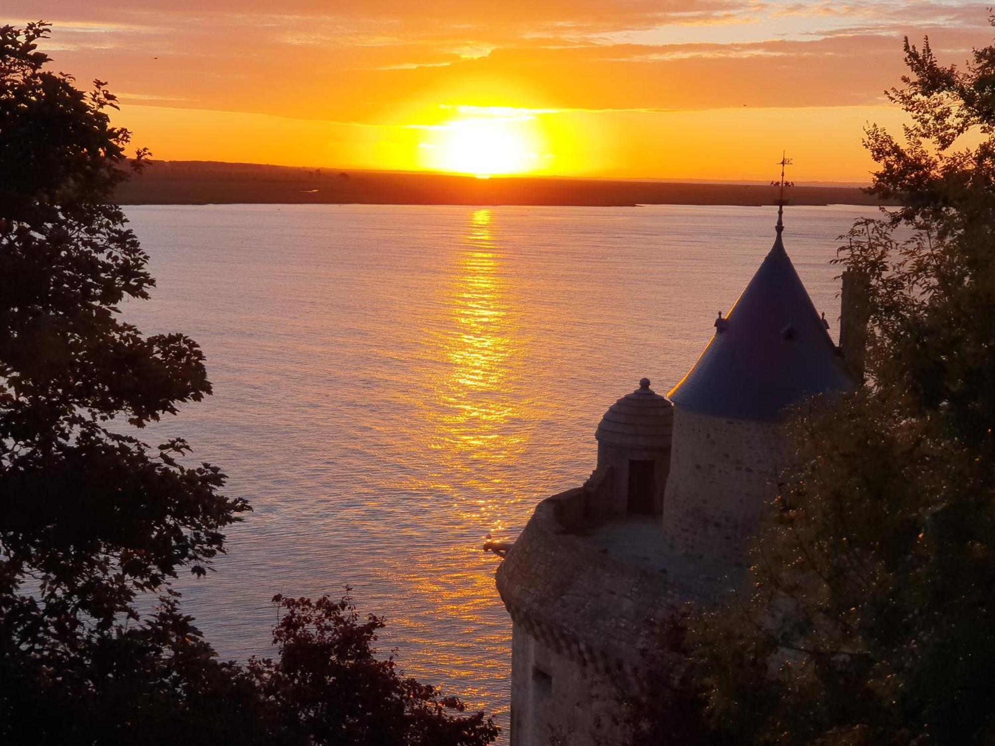 Bed and Breakfast La Bastide Du Moulin - Mont St Michel Moidrey Екстер'єр фото