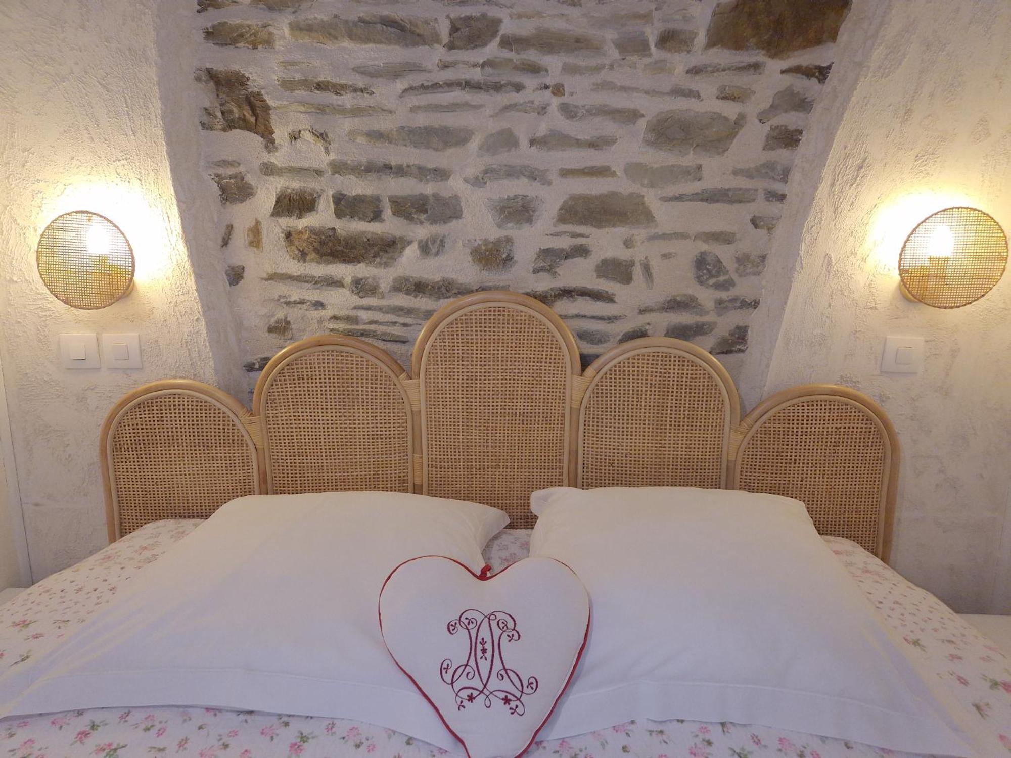 Bed and Breakfast La Bastide Du Moulin - Mont St Michel Moidrey Екстер'єр фото